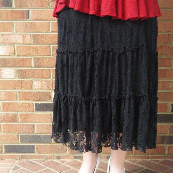 Black Lacy Tiered Midi Skirt - Picture 2 of 3